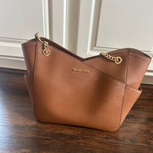 Purse 12”w X 10.5”h X 5”d